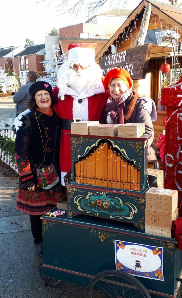 Animation marché de noel orgue de Barbarie